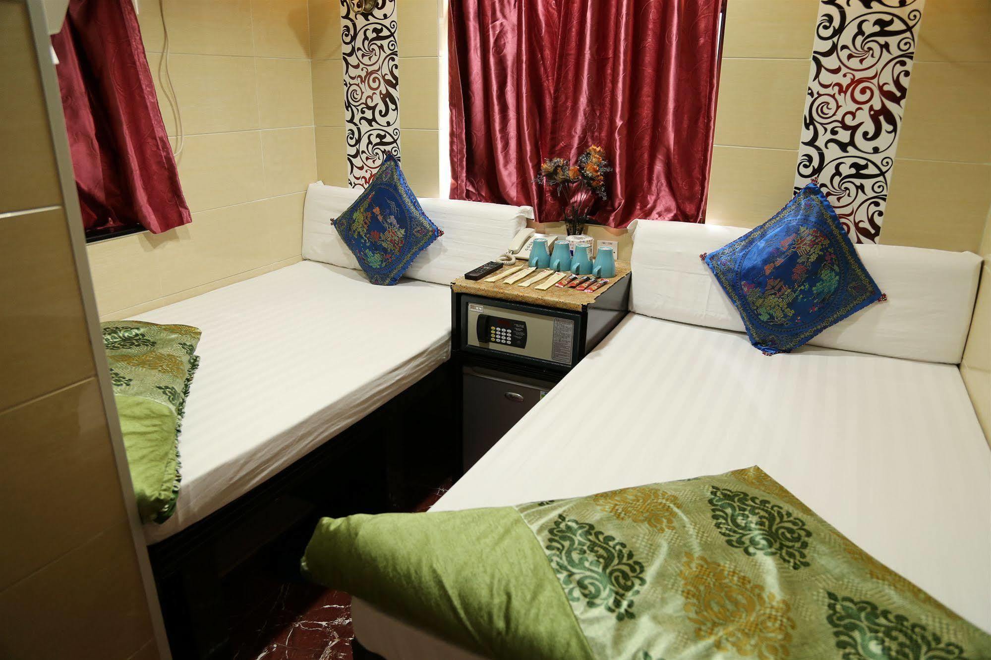 Everest Inn Guest House Гонконг Экстерьер фото