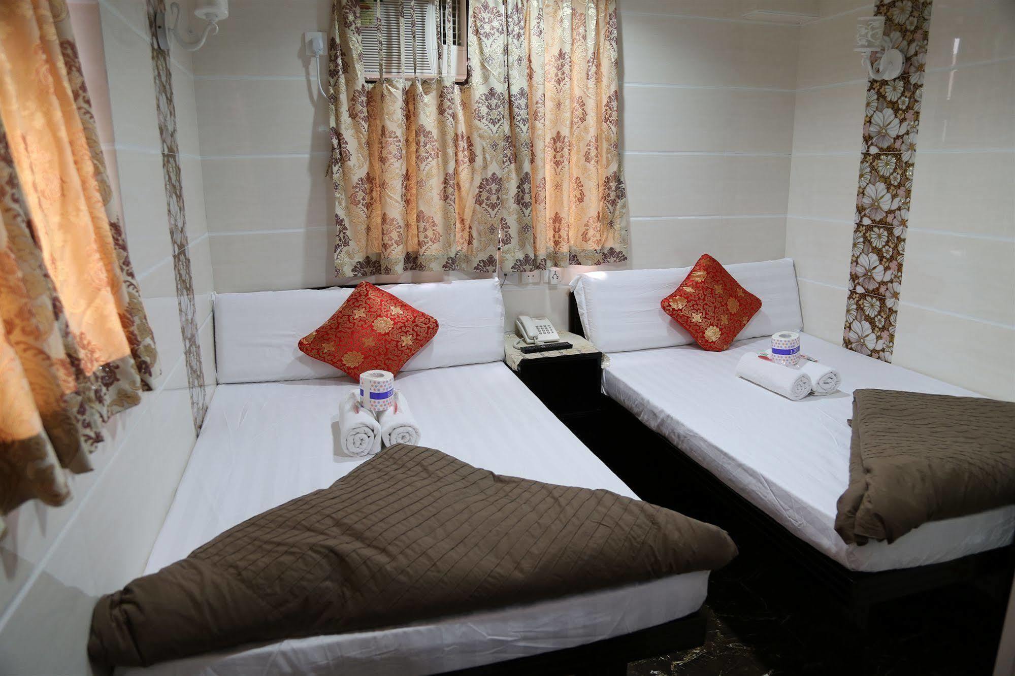 Everest Inn Guest House Гонконг Экстерьер фото
